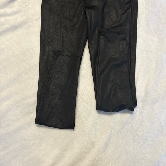 4/$10 Seven7 shimmery leggings - Picture 6 of 6